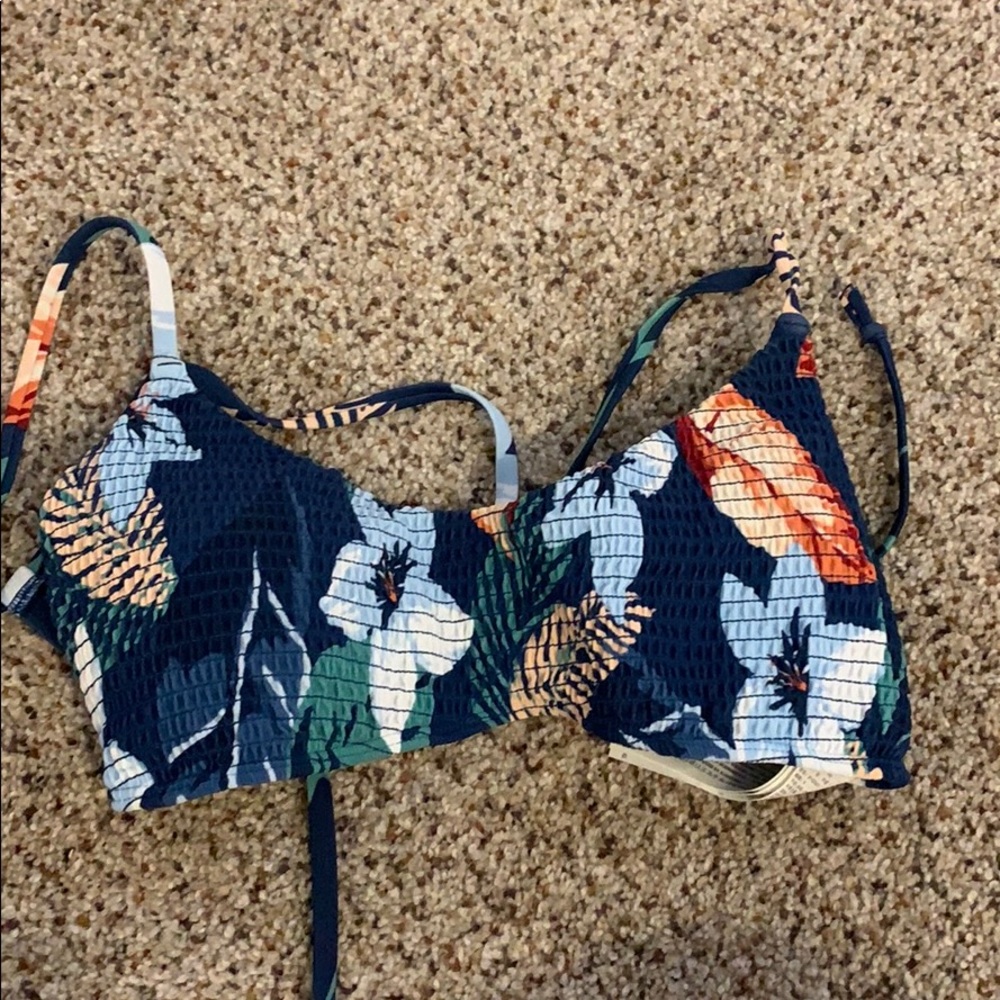 Hollister swim top